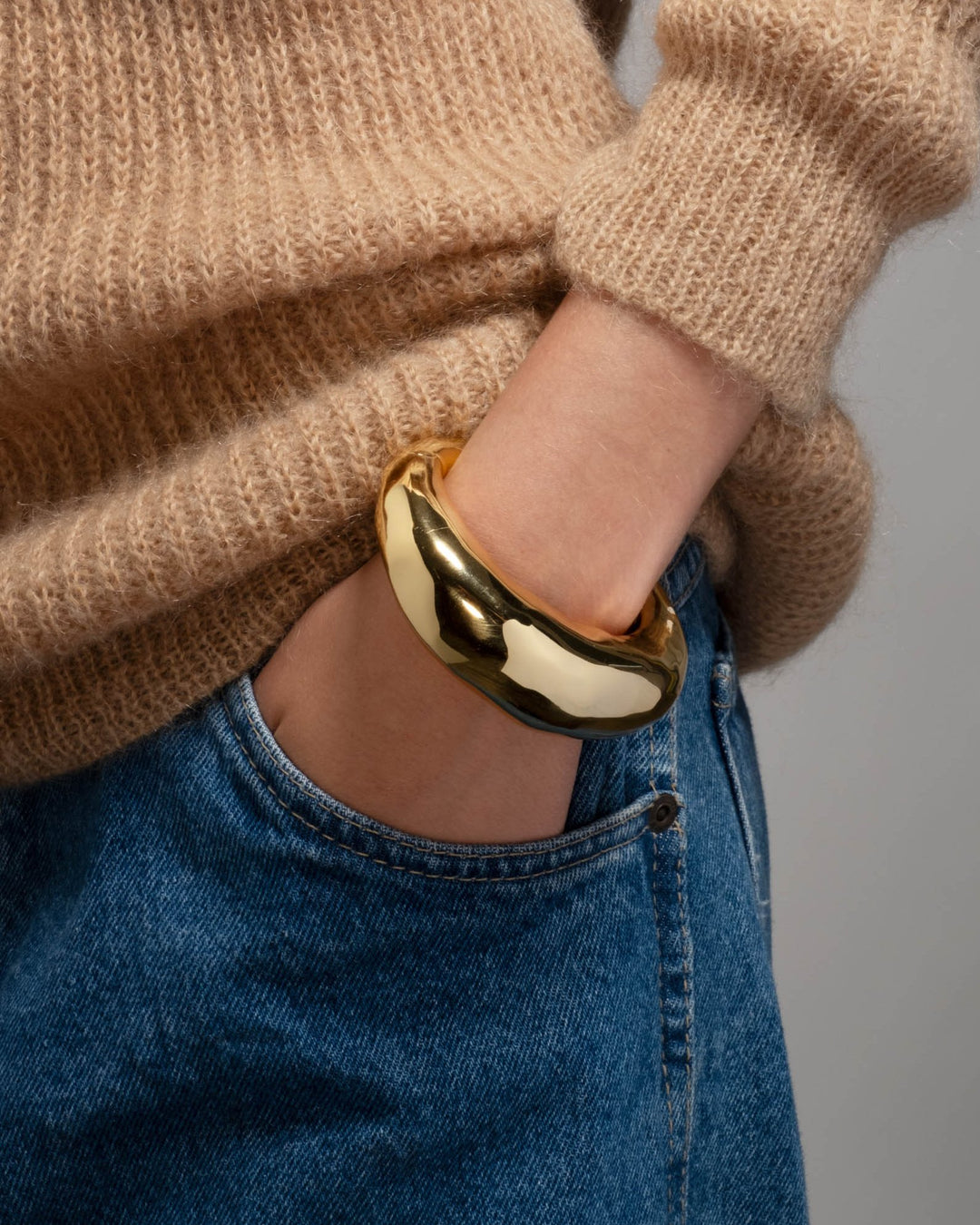 Large Molten Hinged Cuff- Gold