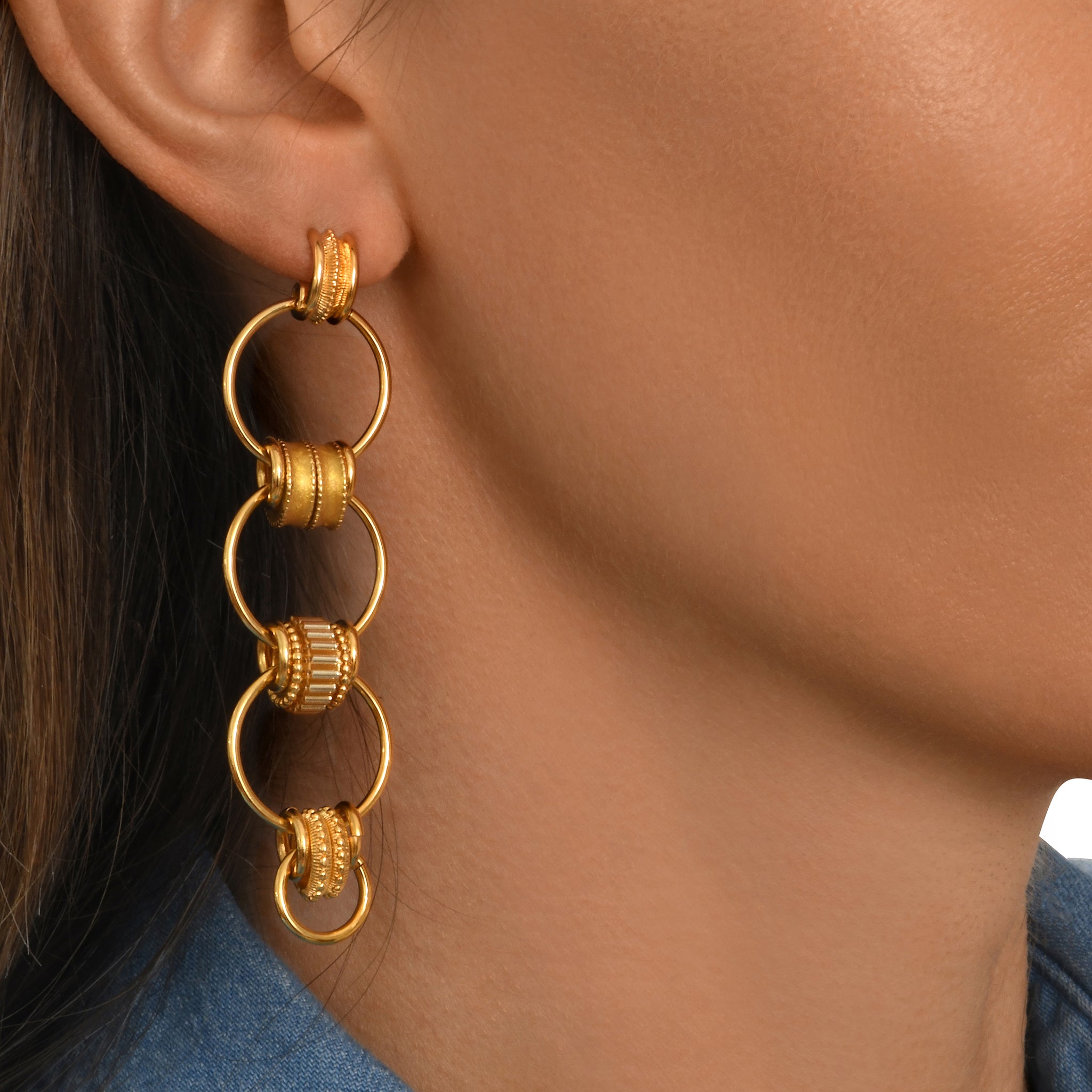 Alicudi Long Gold-Plated Metal and Enamel Ring Earrings with Stud Fastening