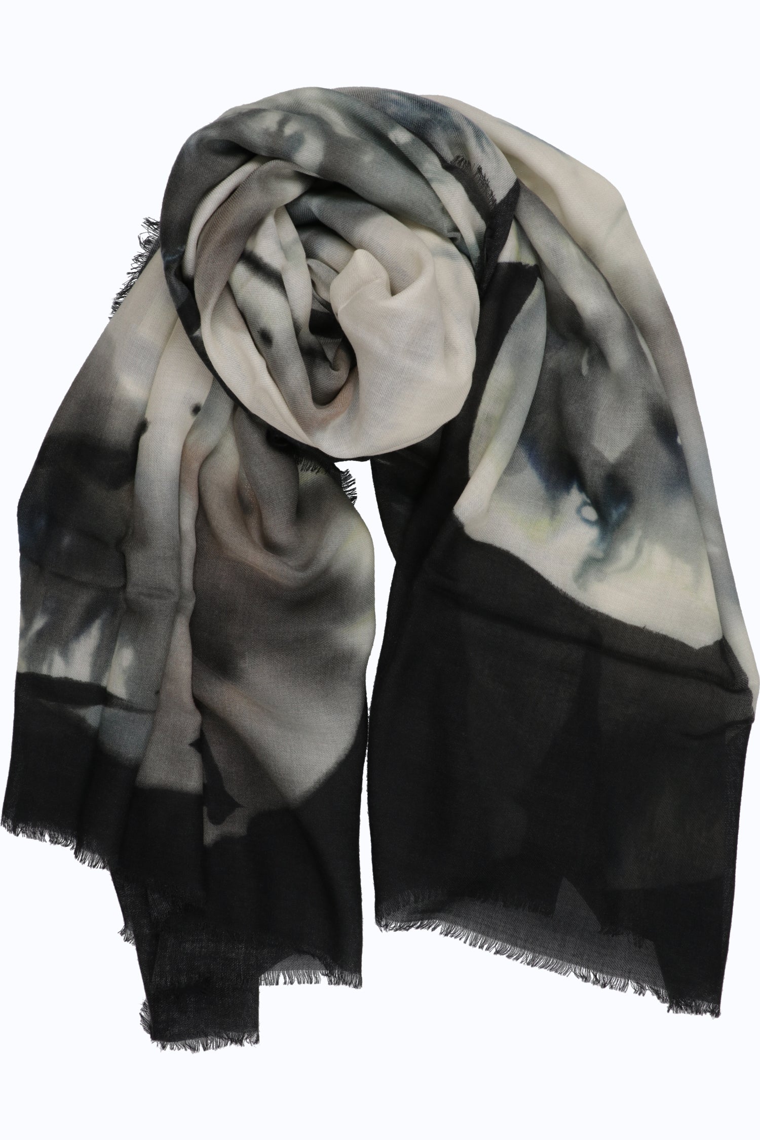 Luxurious Printed Scarf in 86% Wool and 14% Silk — 130x180 cm