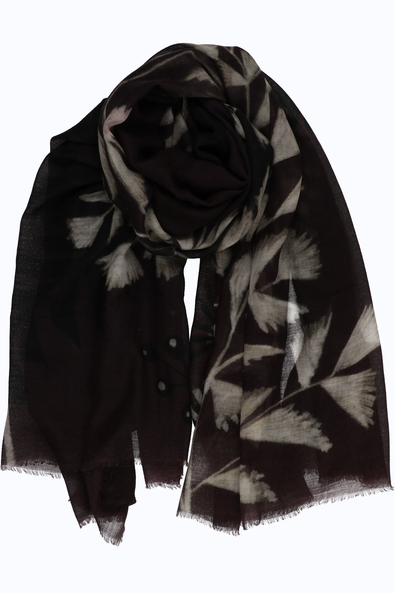Leaf Motif Wool Stole