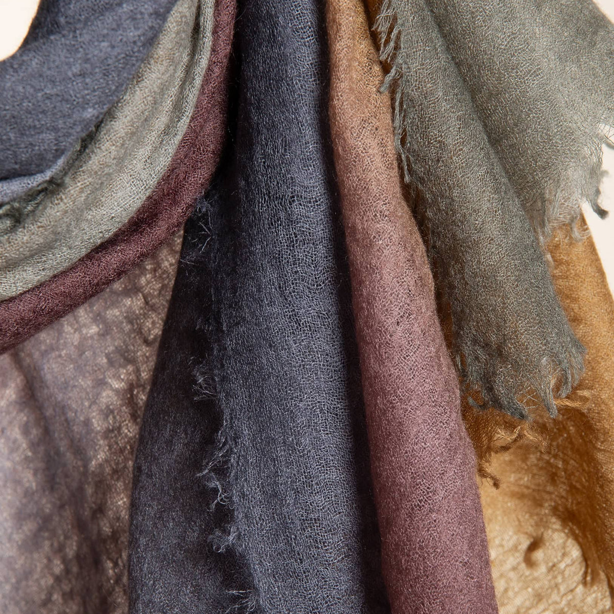 Souffle Semi-Felted Cashmere Shawl Degrade Flannel & Shadow