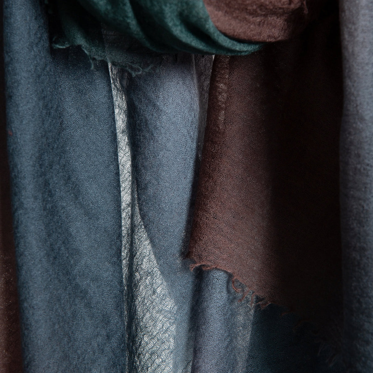 Souffle Semi-Felted Cashmere Shawl Degrade Water