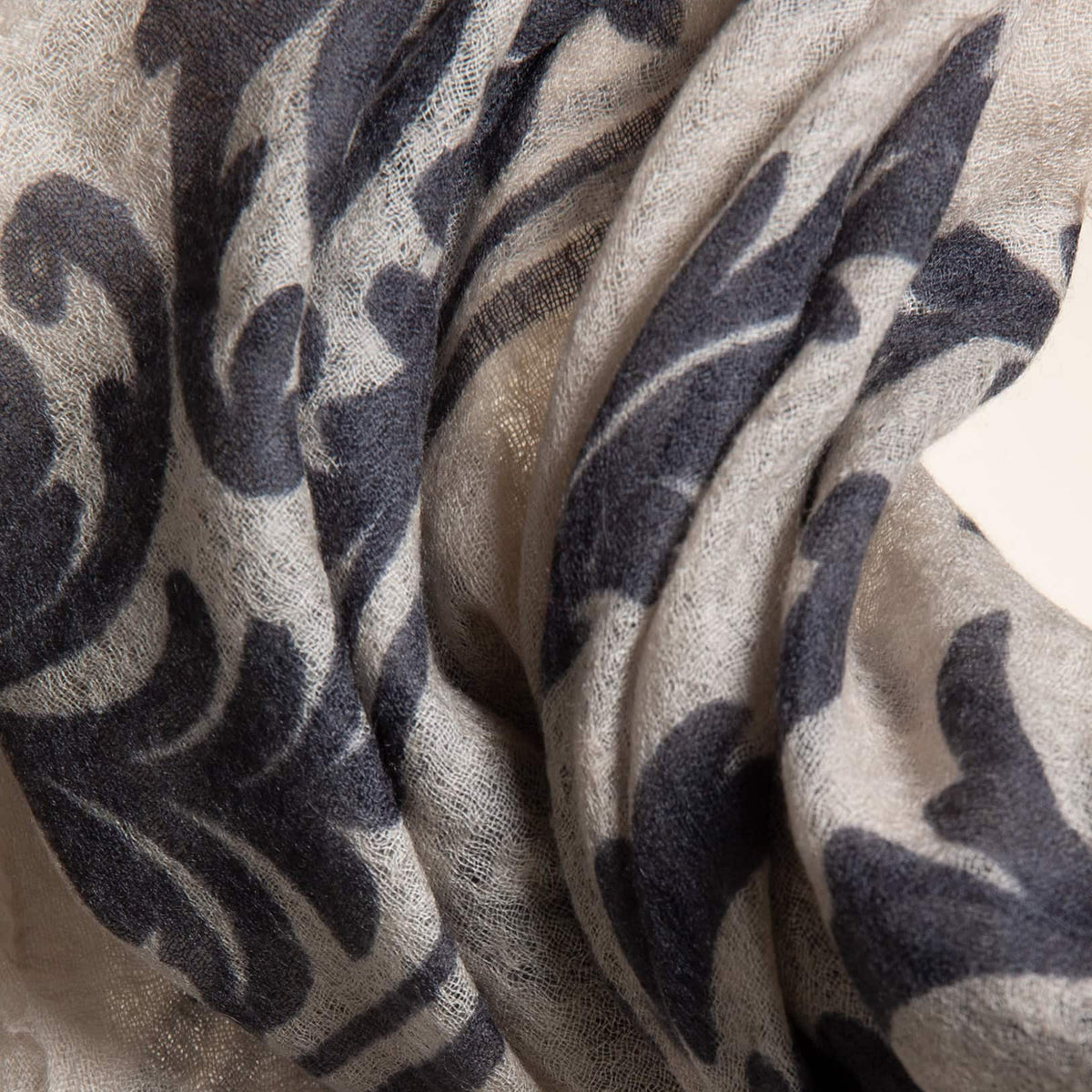 Souffle Square Cashmere Print ShawlRoyal Bloom / Rock