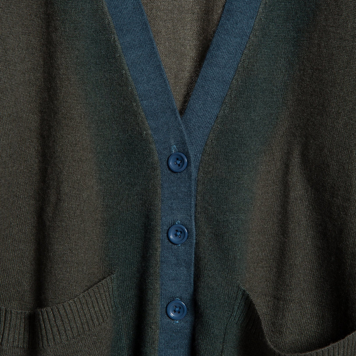 Cashmere Cardigan with Pockets Dip Dye Shadow & Timber