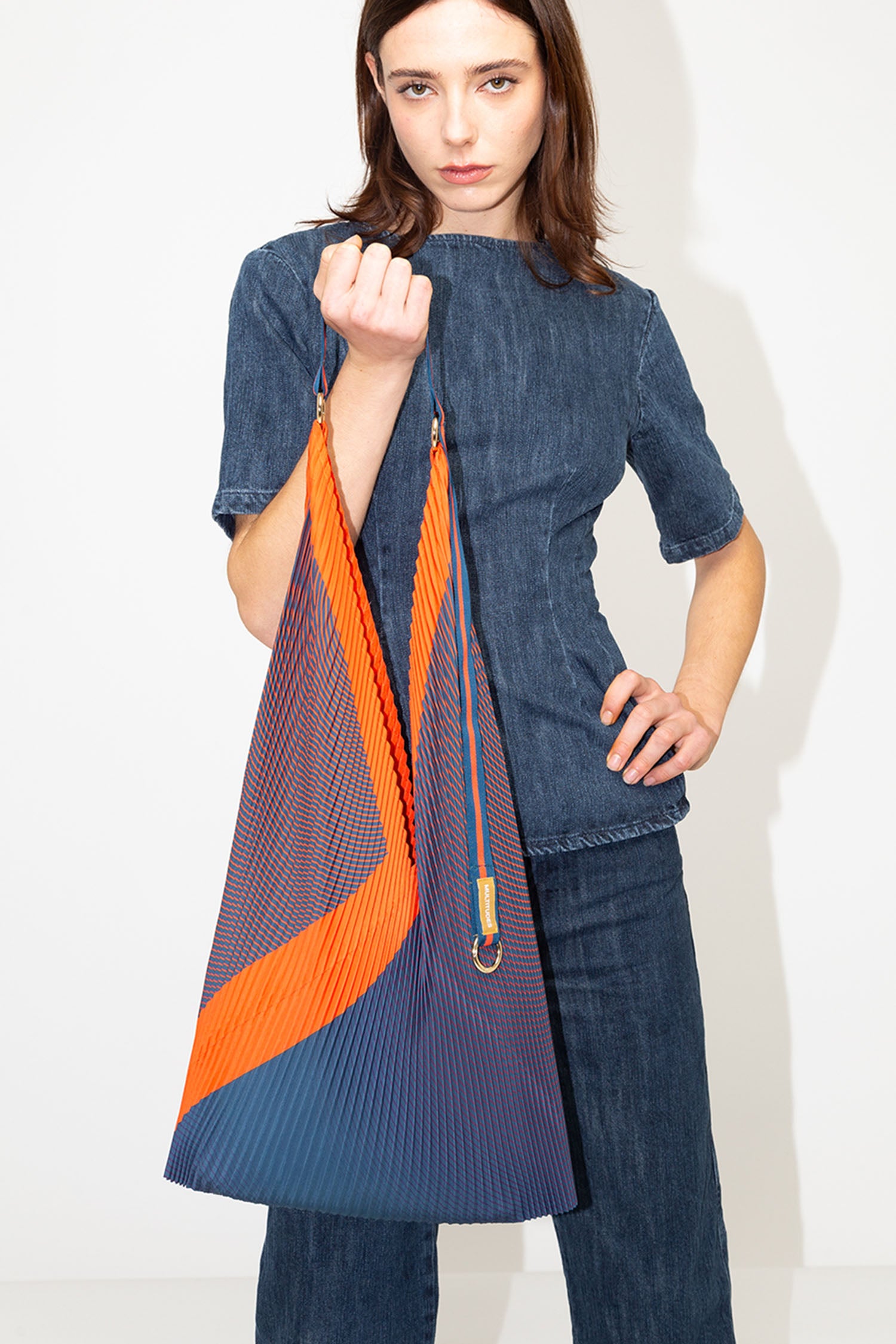 Pleated Y Bag Isabella Blue