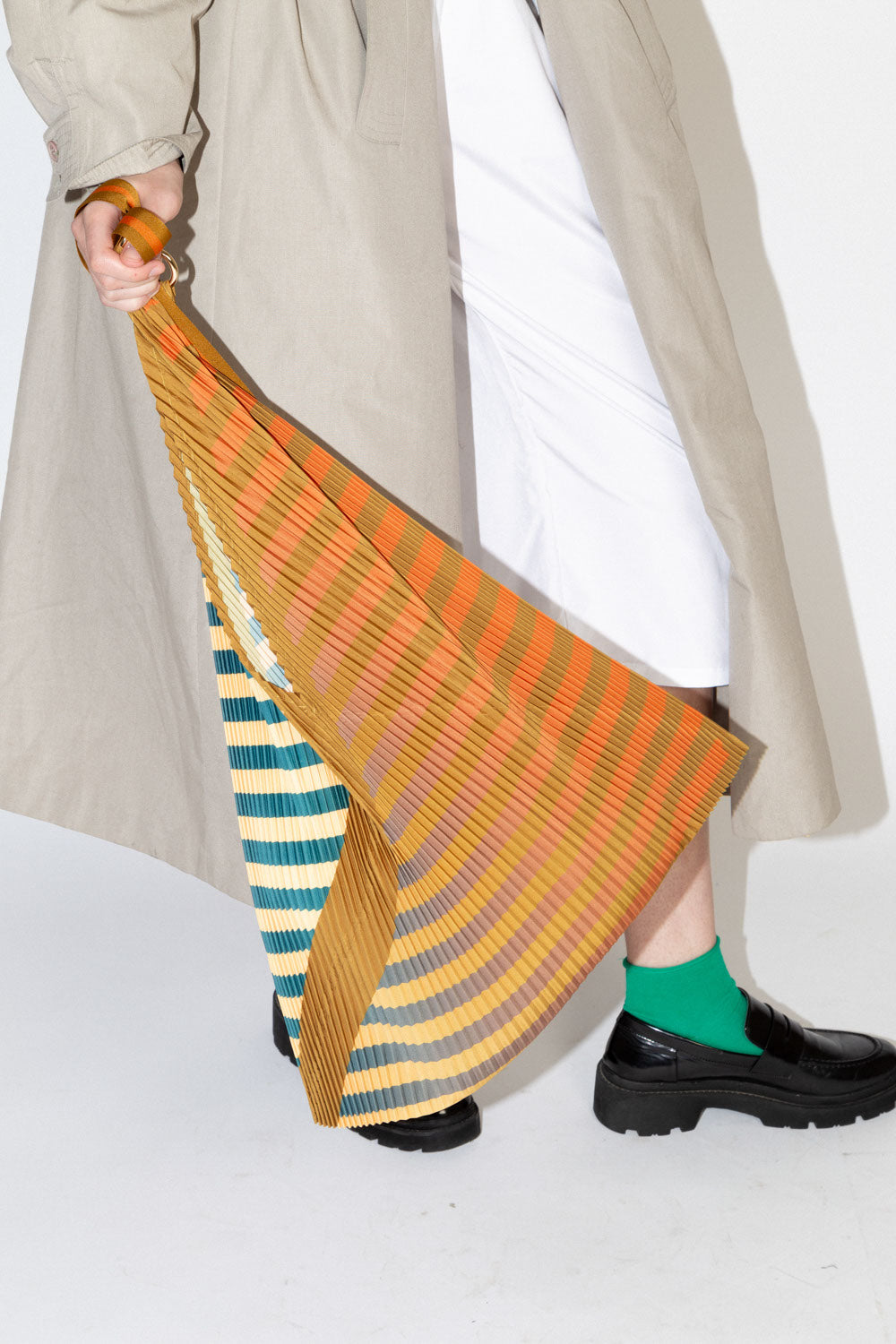 Pleated Y Bag Claudia Ocher