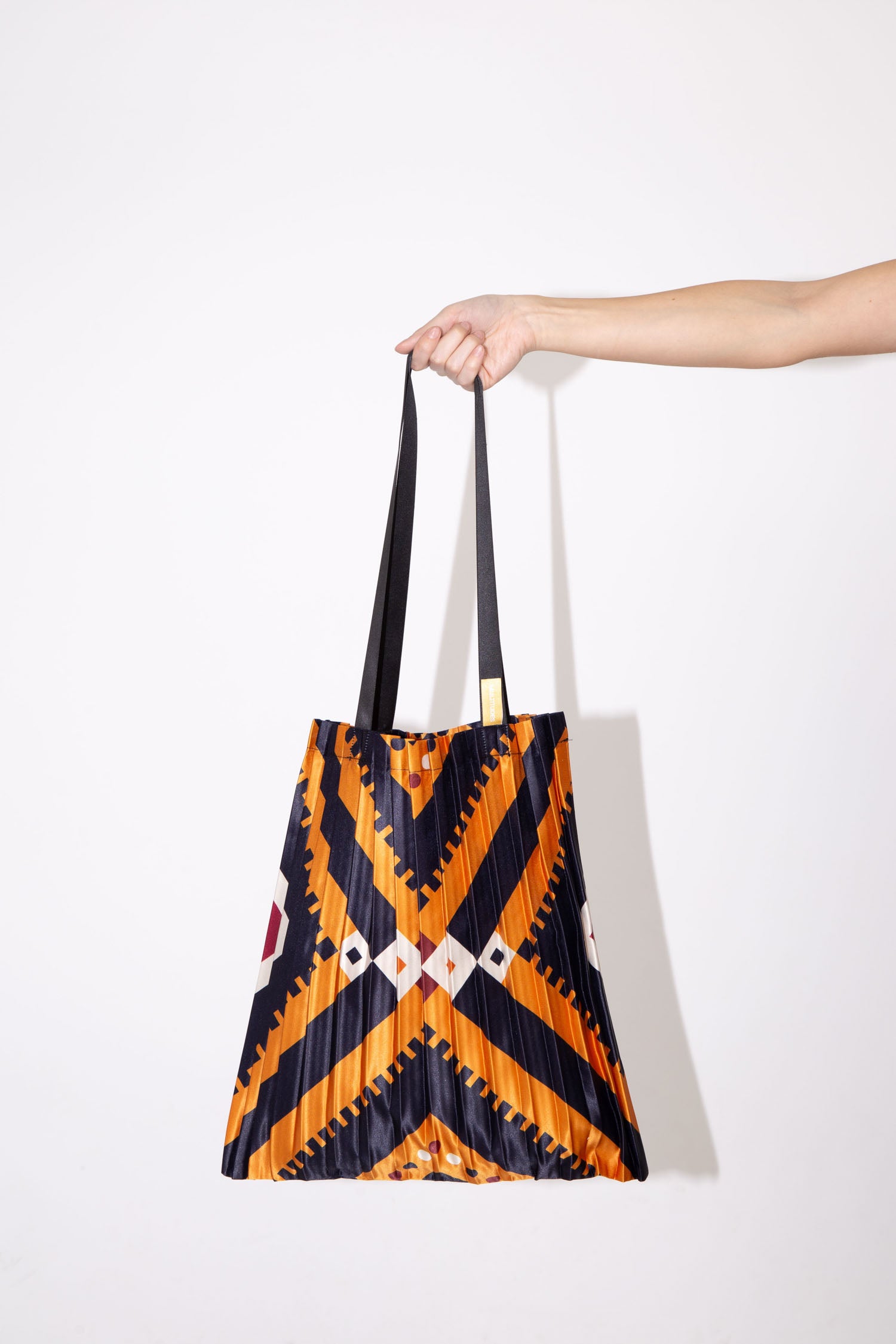 Satin pleated bag Alghero