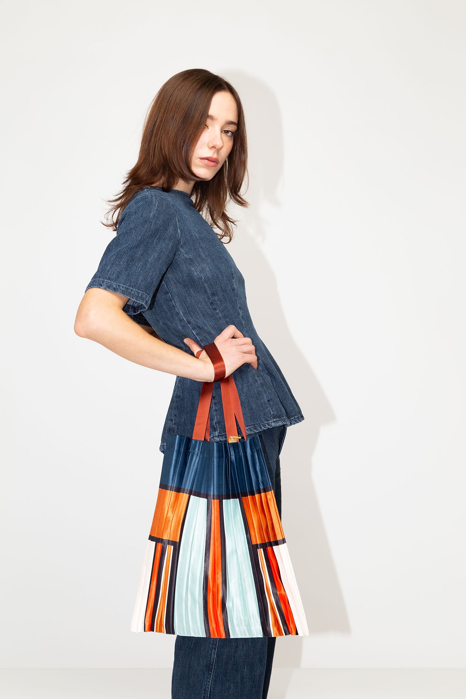 Satin pleated bag Chia