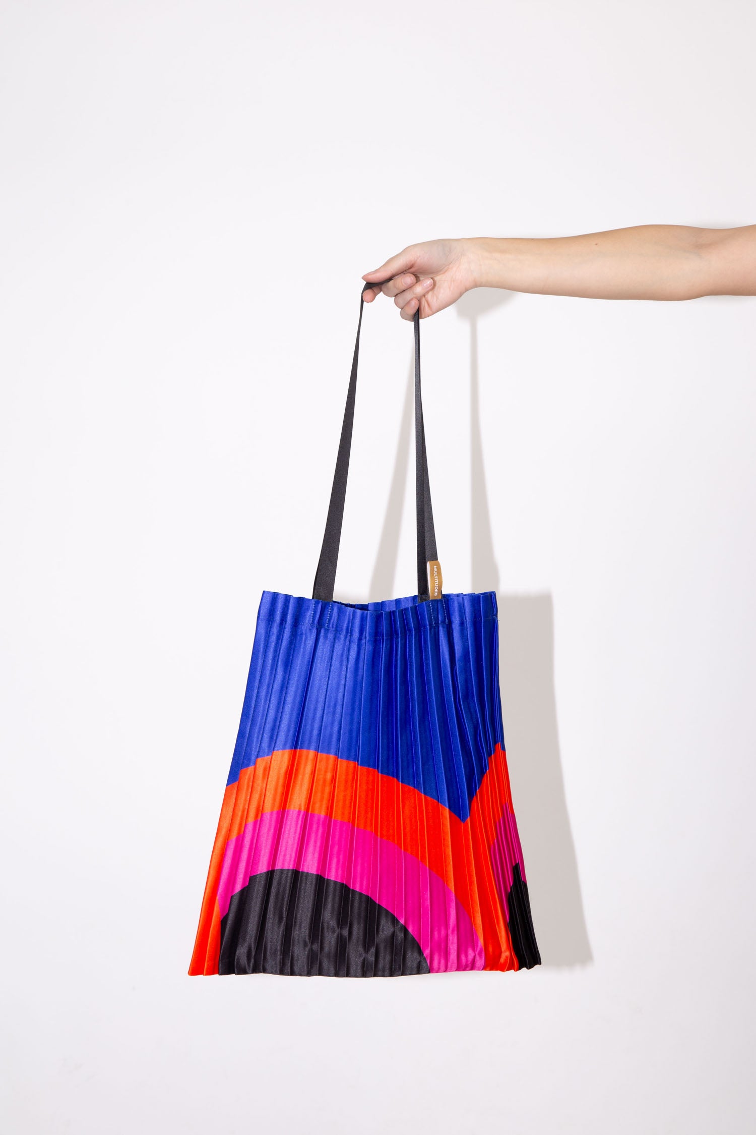 Satin pleated bag Rainbow
