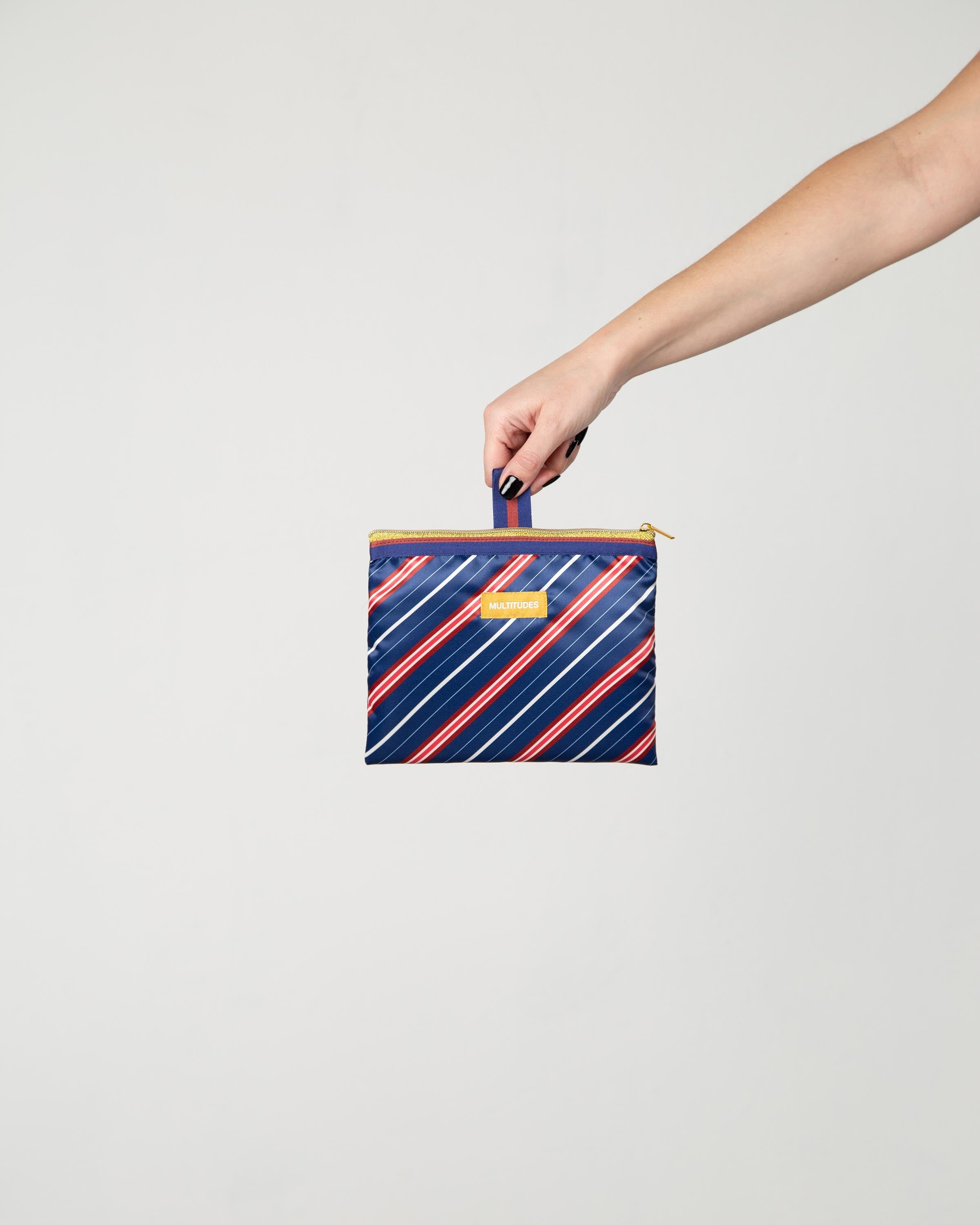 Stella Blue Pochette