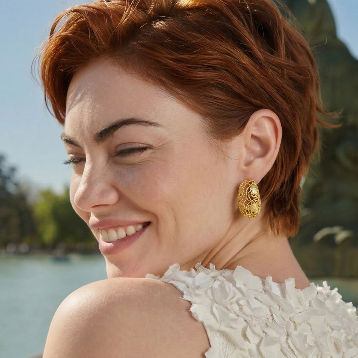 Serenata round hoop earrings – Gold-plated