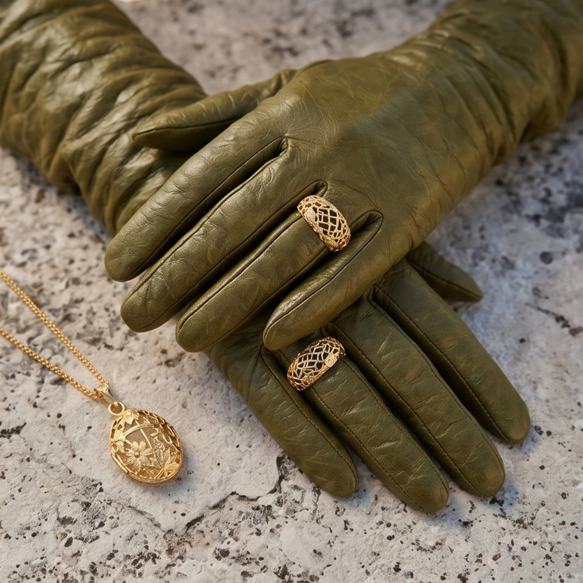 Serenata adjustable ring - Golden