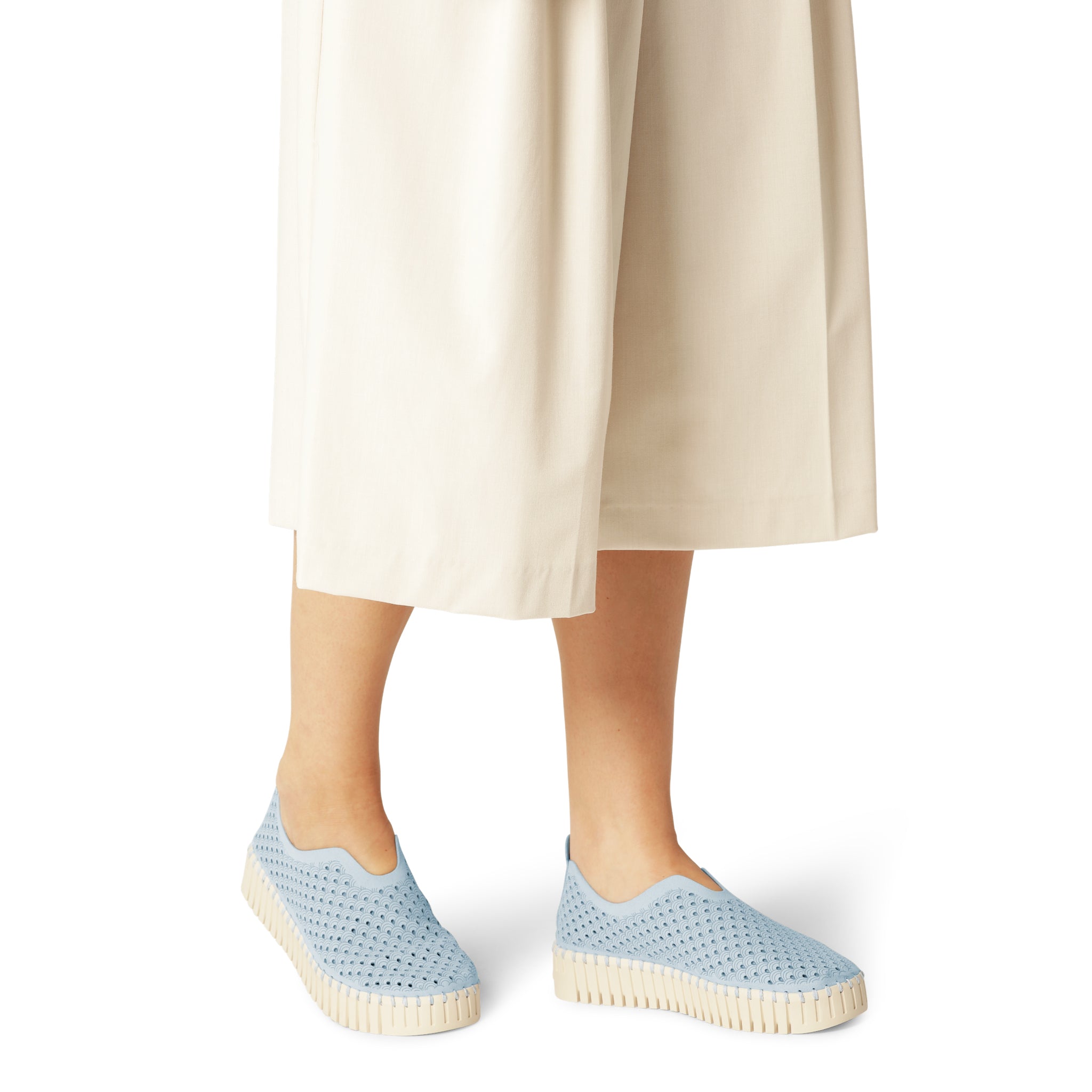 Tulip Slip-In On Plateau Sole - Ash Blue
