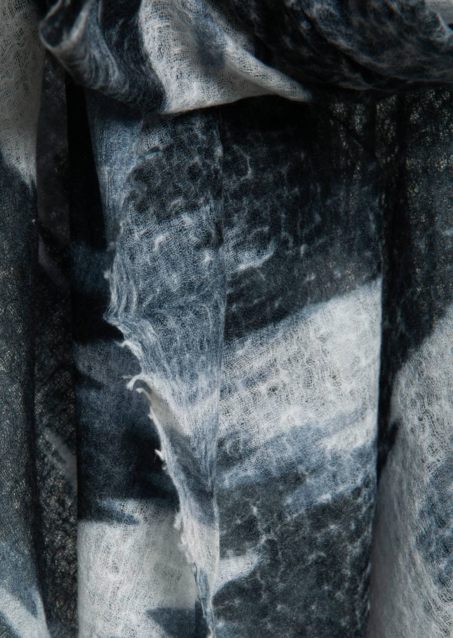 Souffle Semi Felted Shawl Print