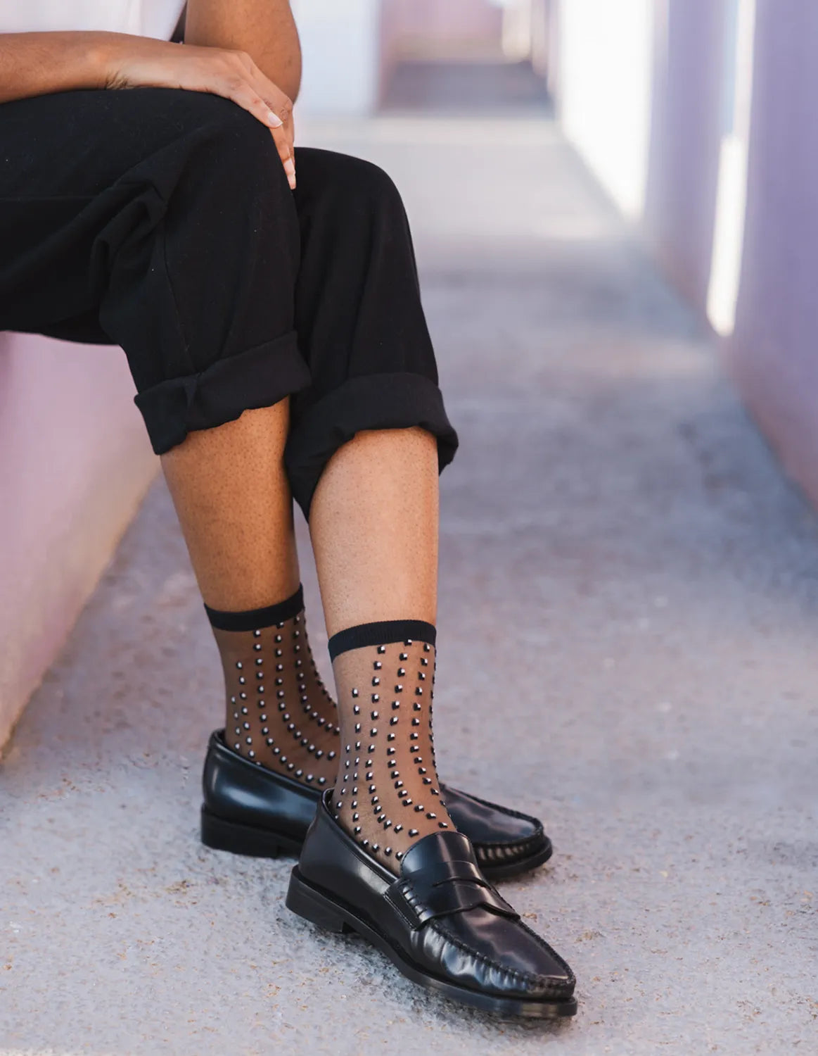Sheer Graphic Socks — Crescent Dunes Black