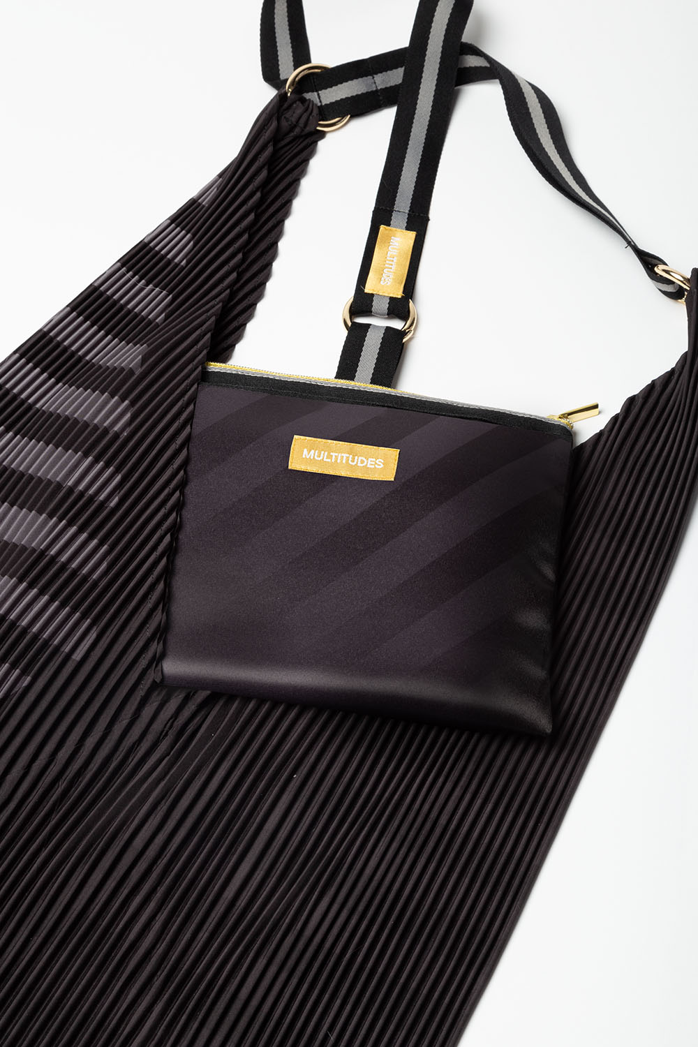 Pochette Claudia Black