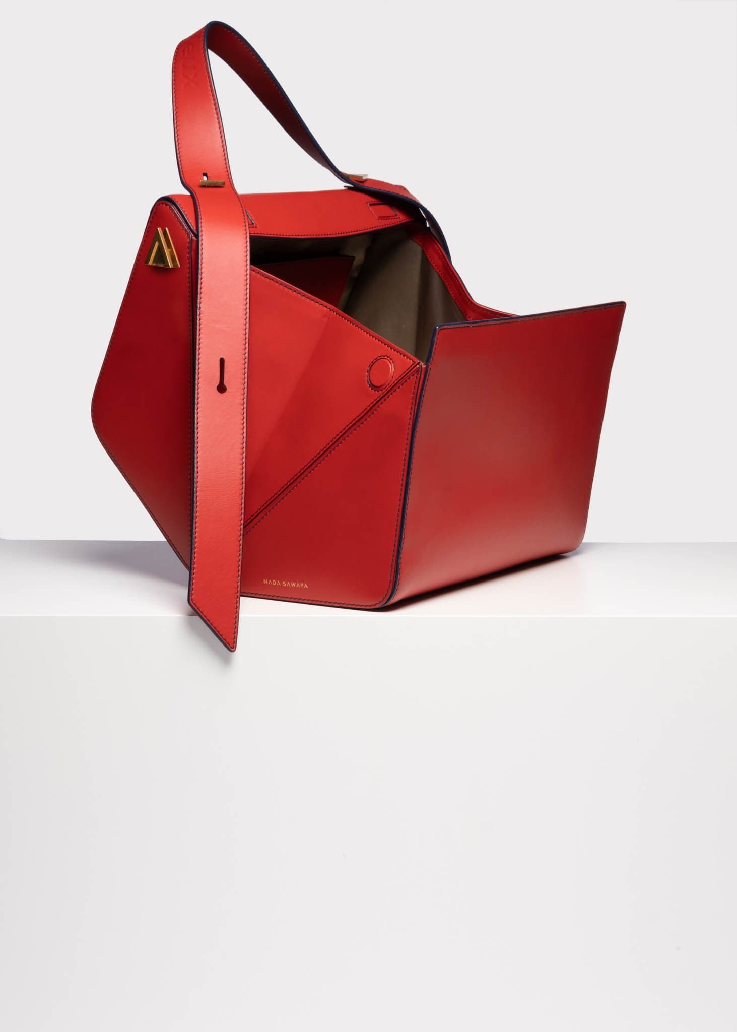 NADA SAWAYA Handbag Le Grand...Je te Veux Classic