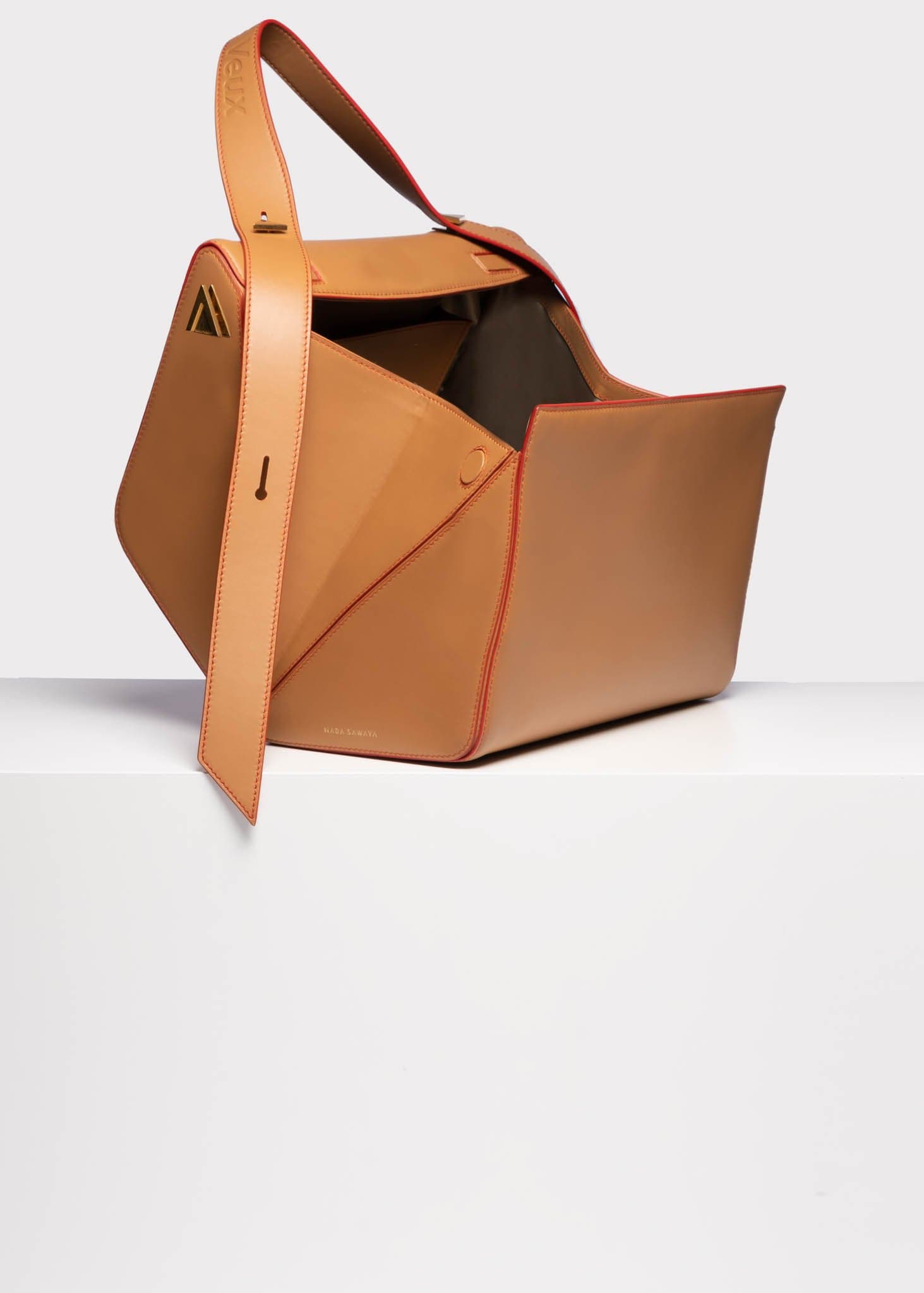 NADA SAWAYA Handbag Le Grand...Je te Veux Classic
