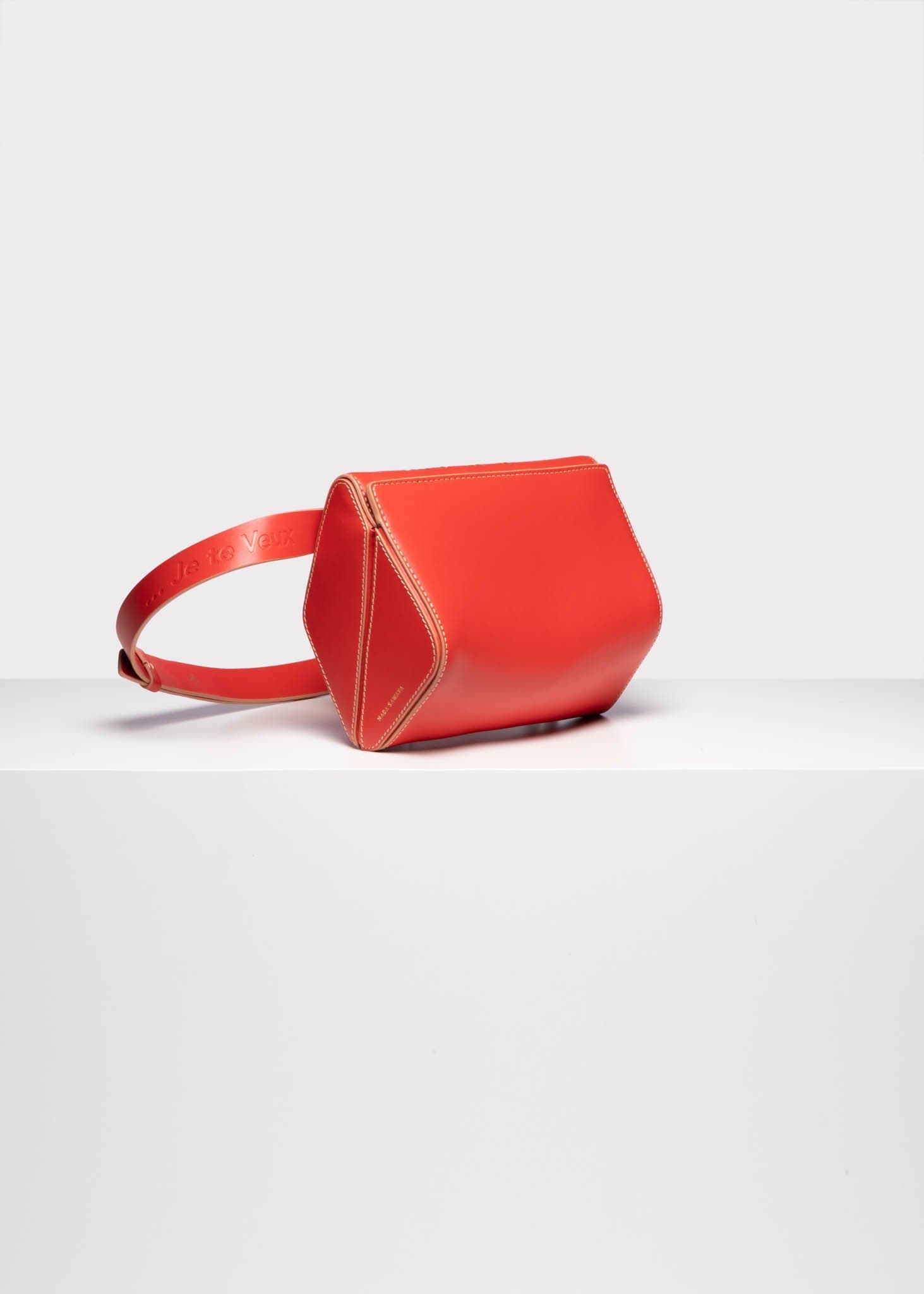 NADA SAWAYA Handbag Scarlet salsa Le Sac Ceinture...Je te Veux Classic
