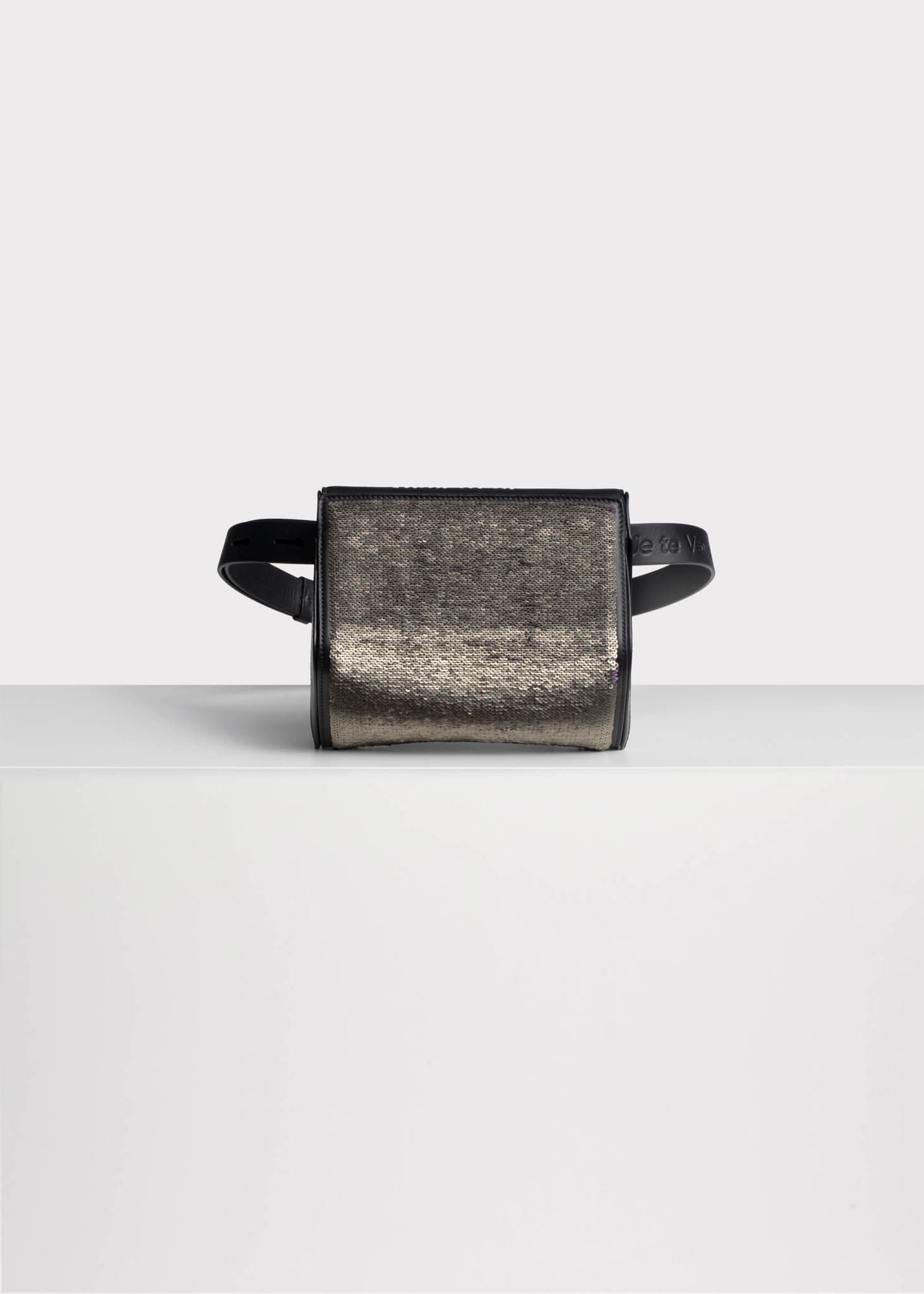 NADA SAWAYA Handbag Le Sac Ceinture...Je te Veux Glamour