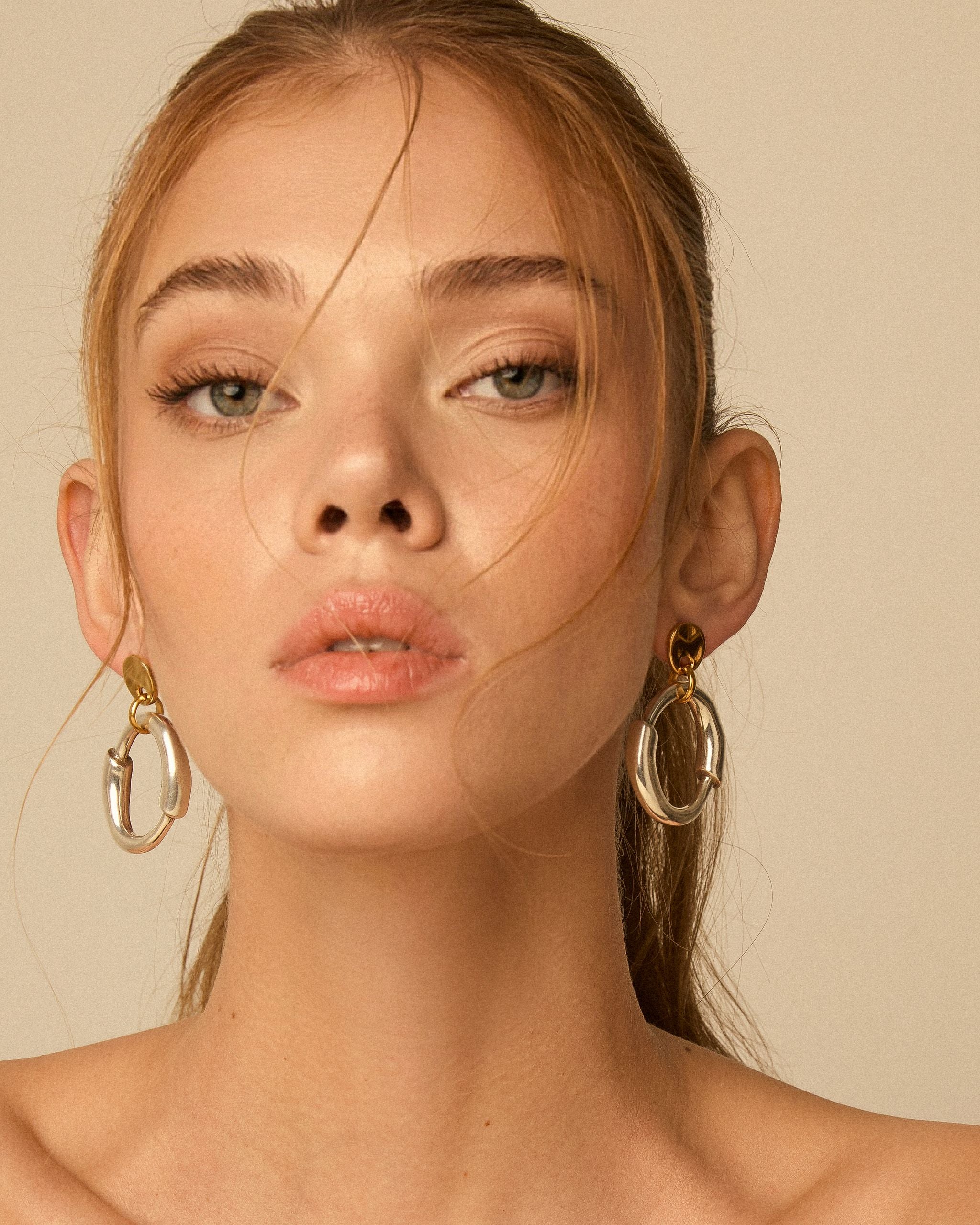 Dot Earrings