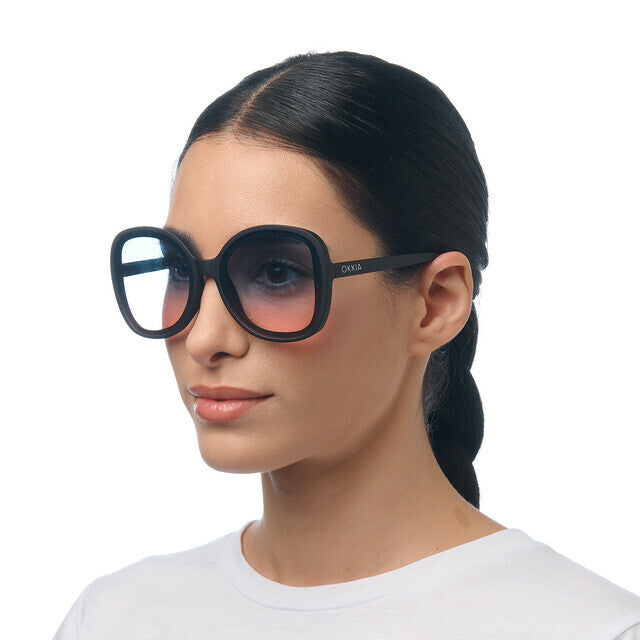 Anna - Black Lens Blue Pink