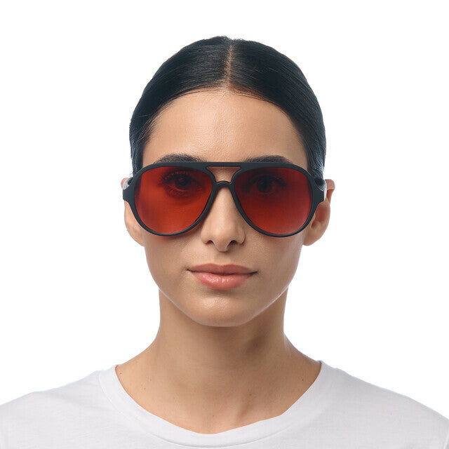 Alessio - Black Lens Red