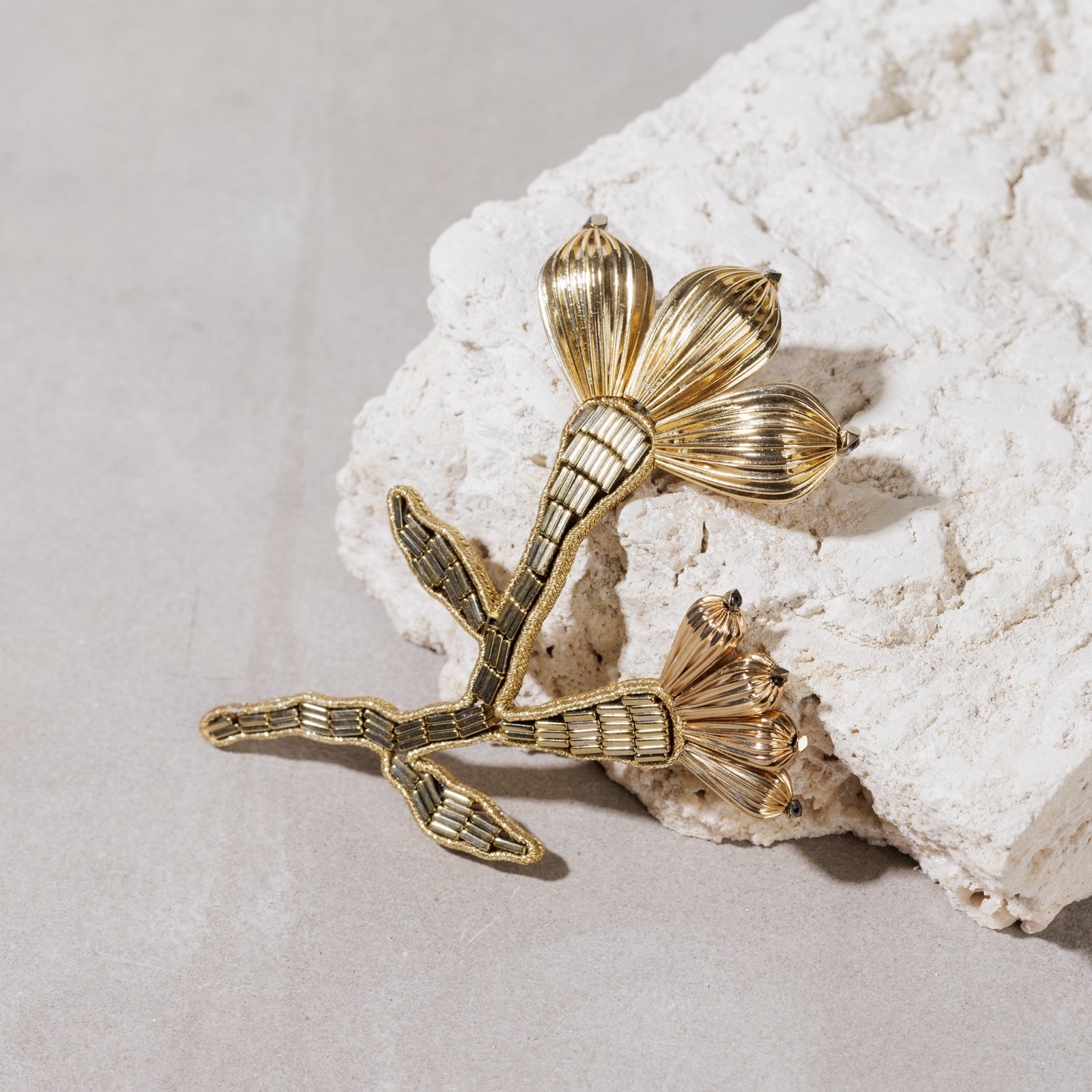 GLICINE Brooch Gold