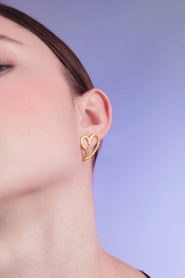 Open Heart Stud Earring in 18k Gold Finish