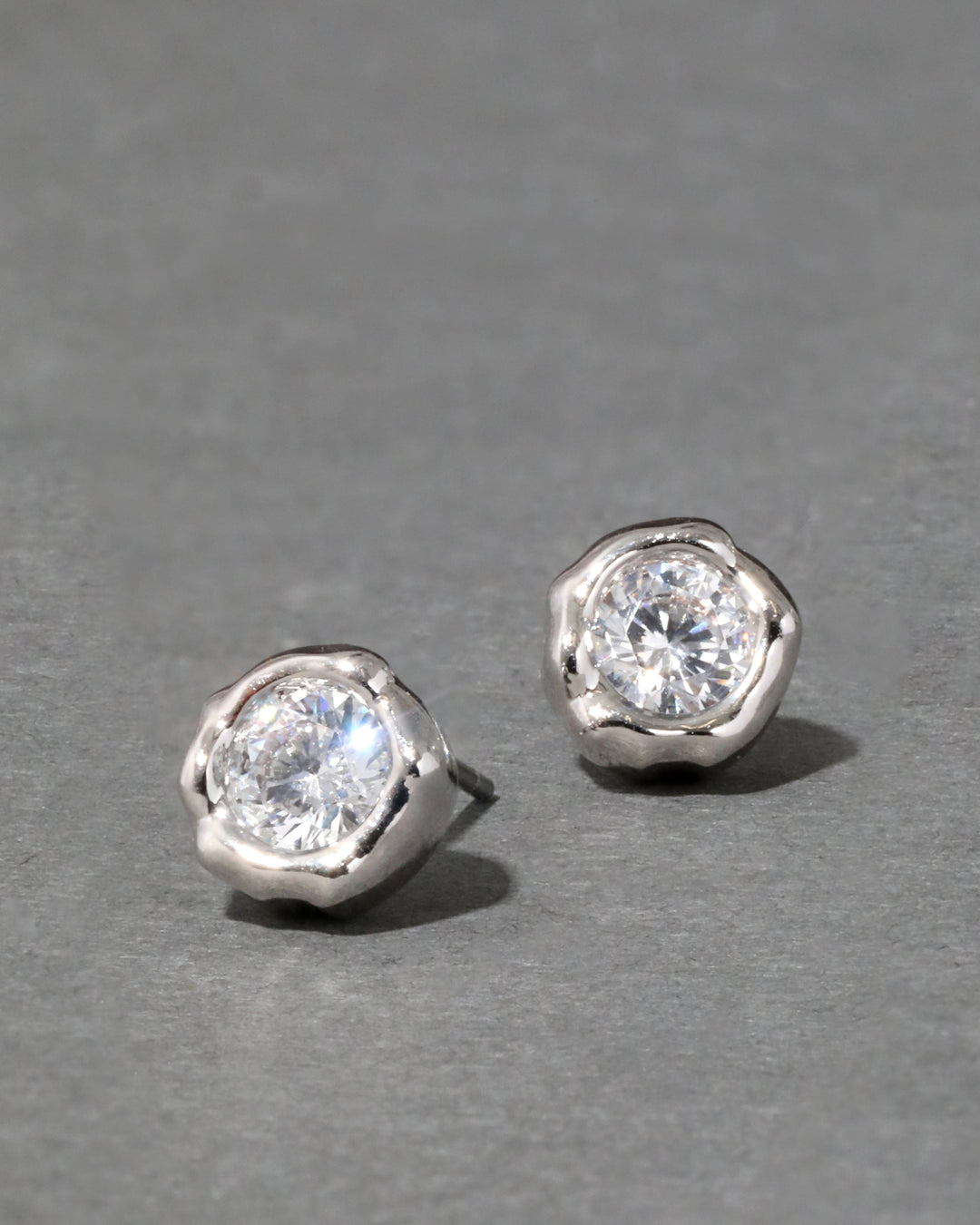 Asterales Molten Bezel Stud Earring- Silver