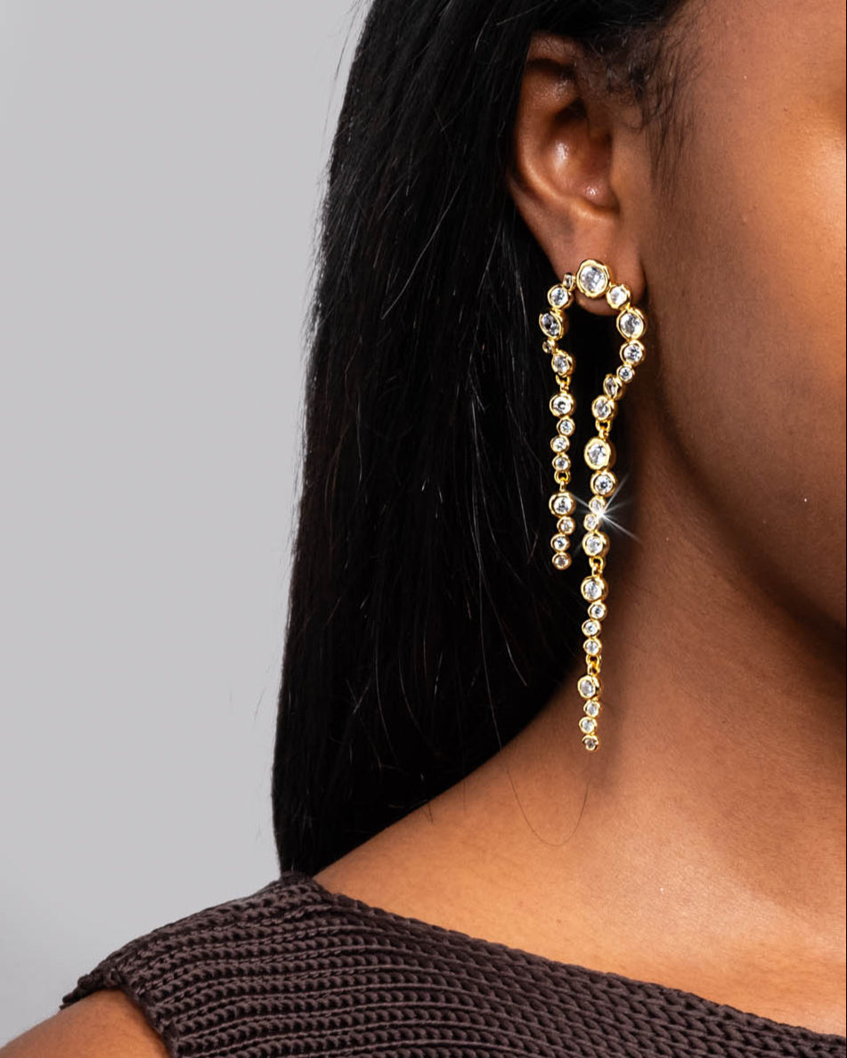 Asterales Gold Arched Long Earring