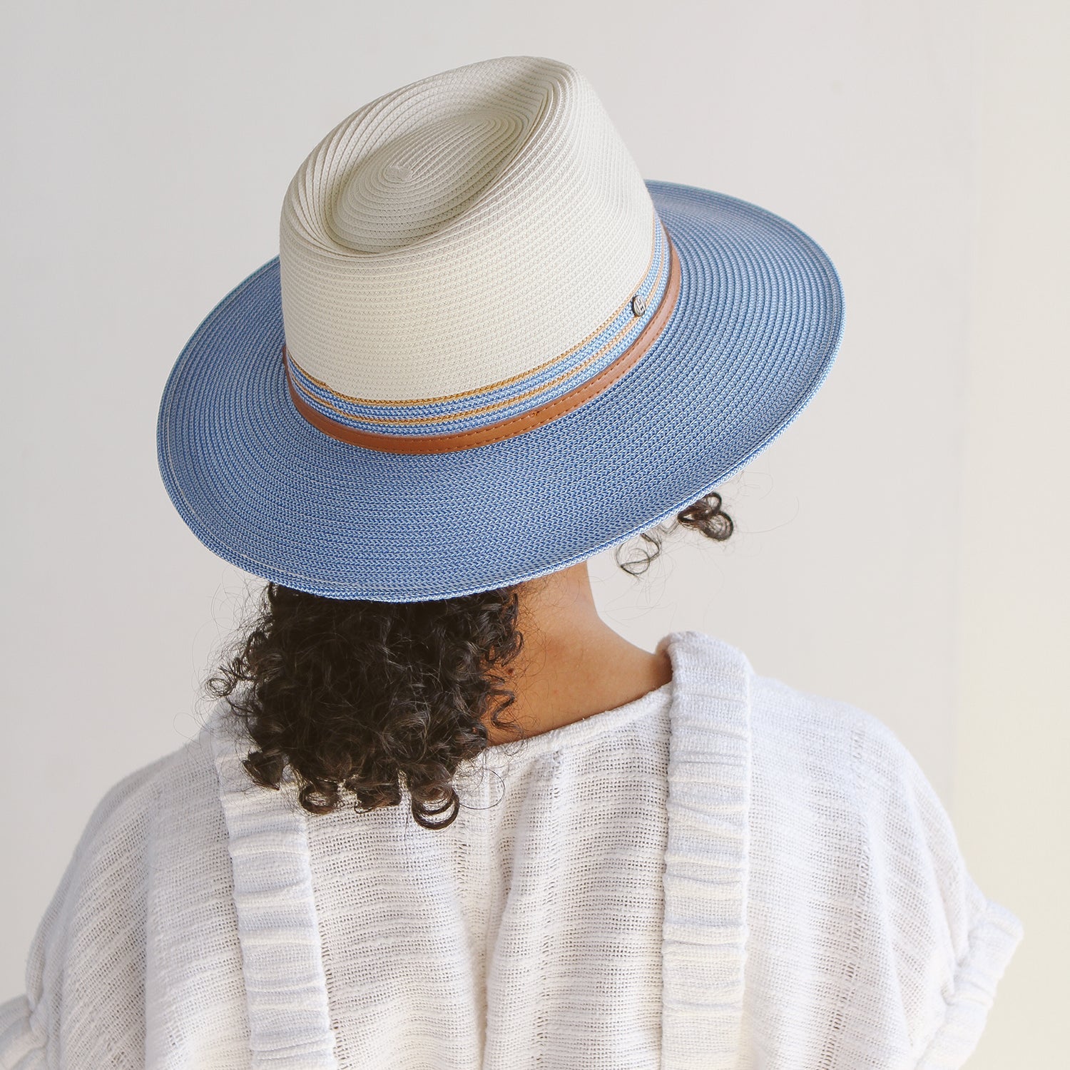Bella - Ivory/Blue 58cm