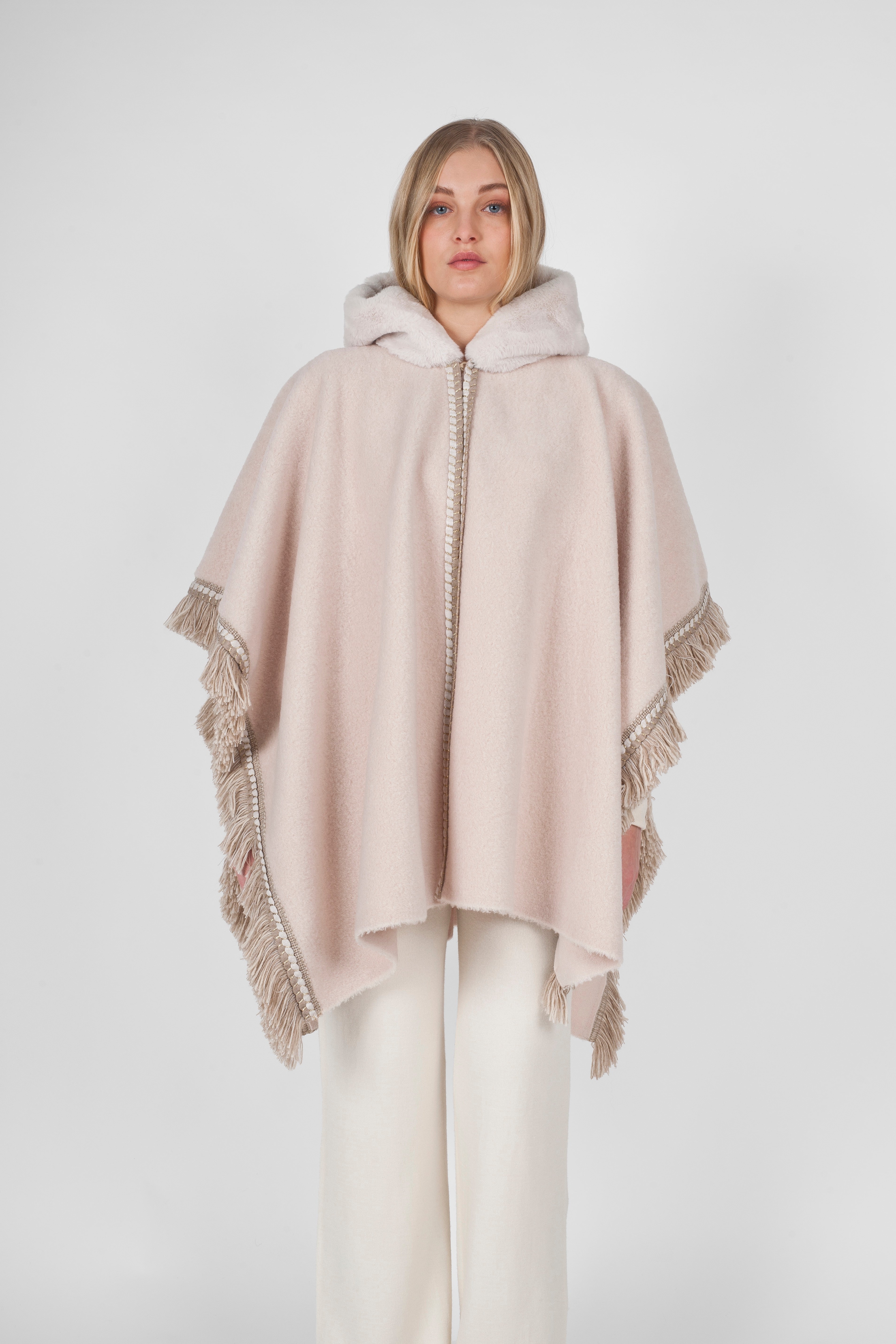 Lang - Faux Fur Hooded Cape - Off White