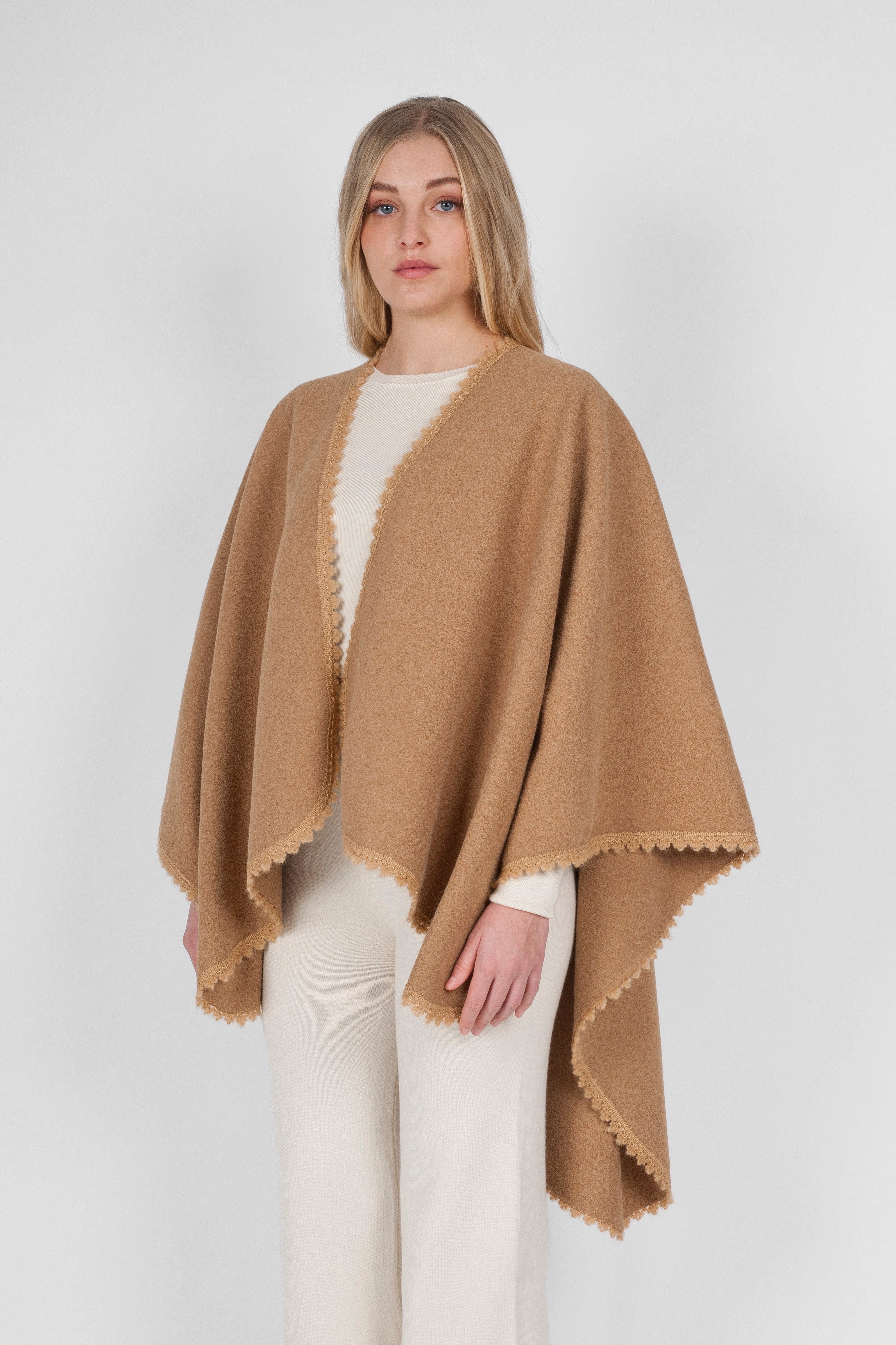 Lilium Rounded Cape - Camel