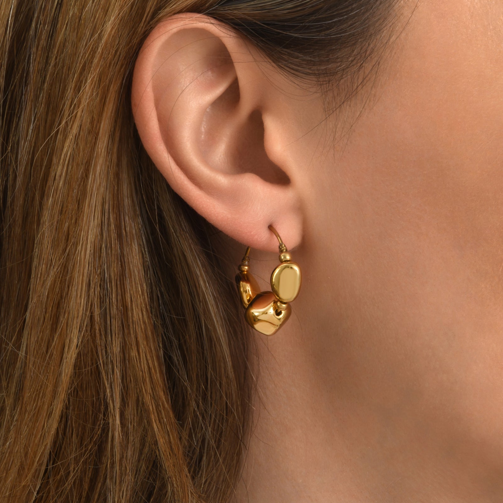 Loulou small hoop earrings