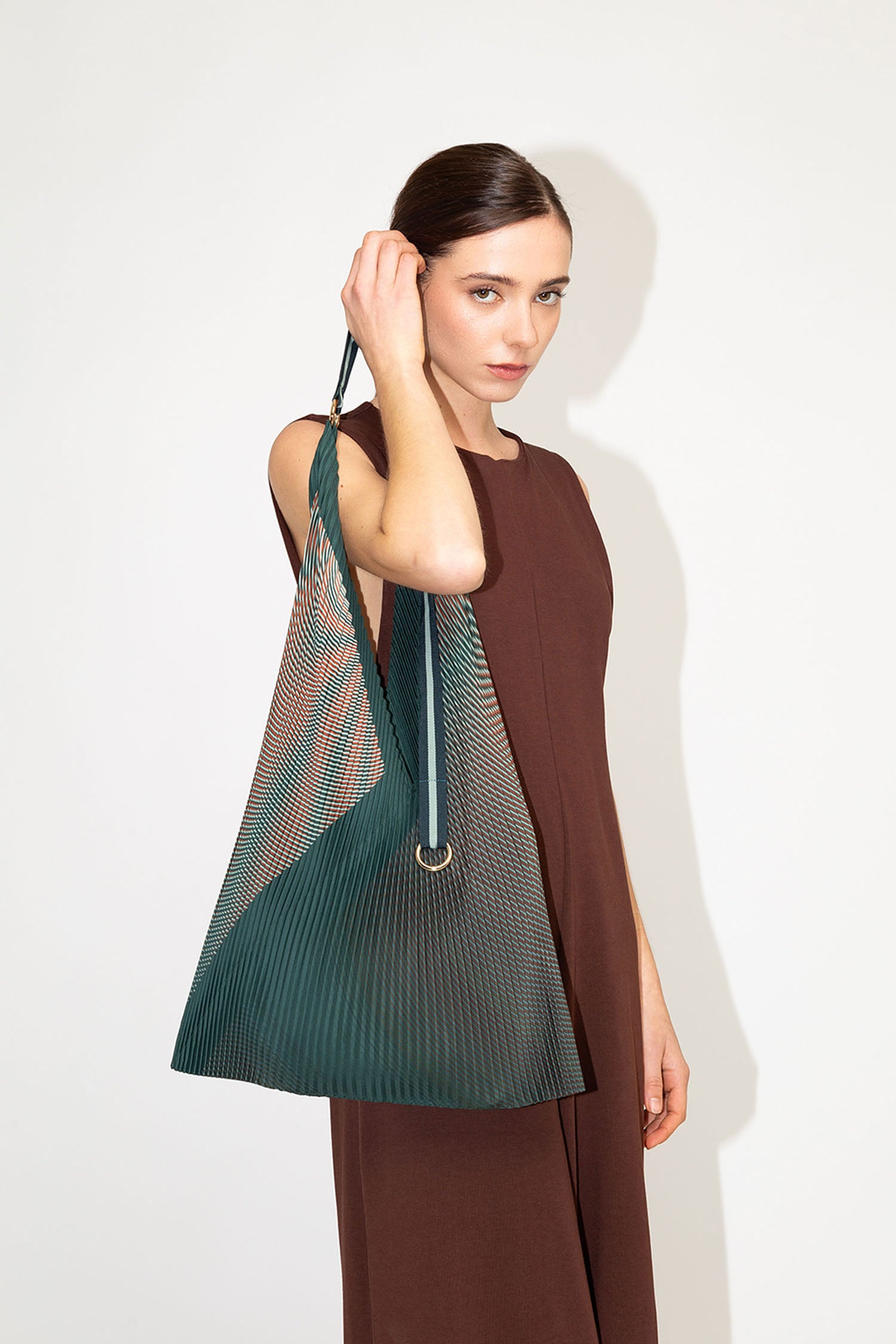 Pleated Y Bag Isabella Green