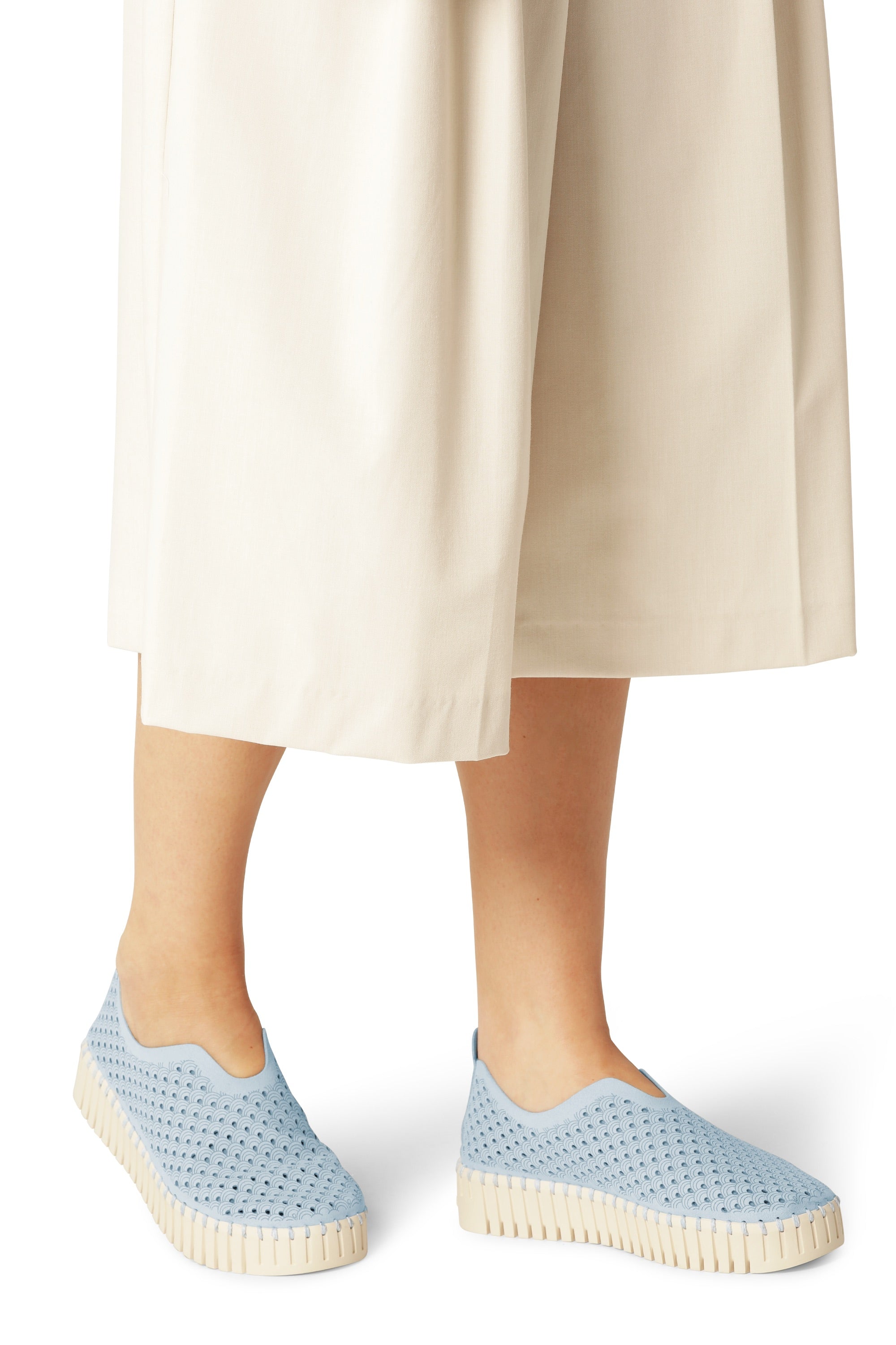 Tulip Slip-In On Plateau Sole - Ash Blue