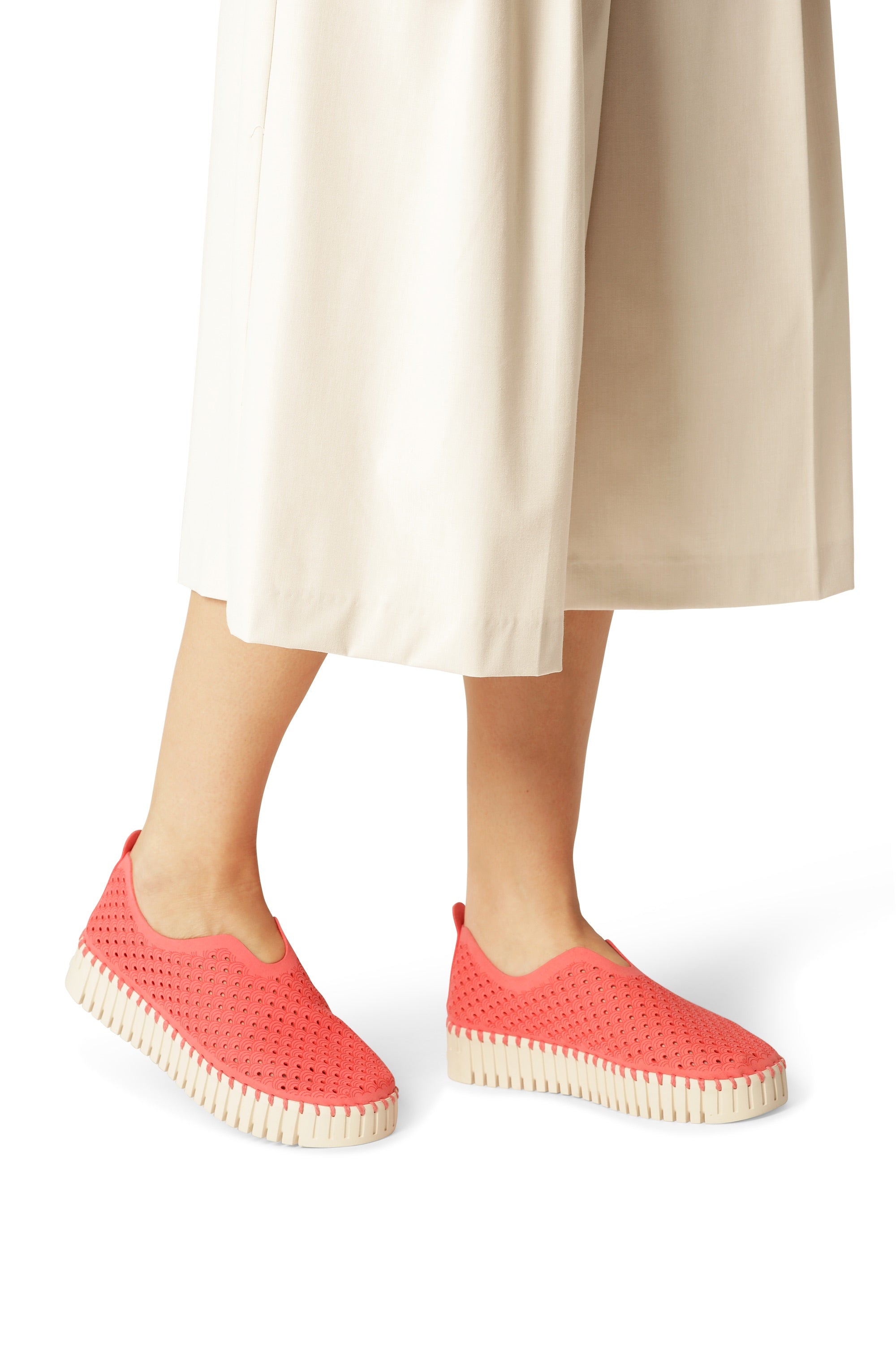 Tulip Slip-In On Plateau Sole - Raspberry