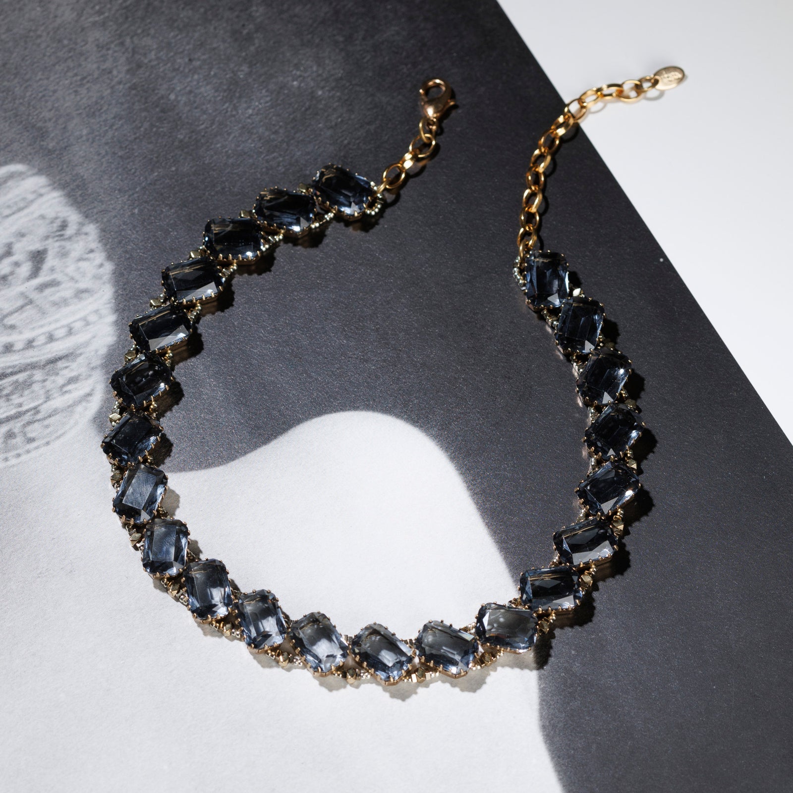 Anice Anthracite Necklace