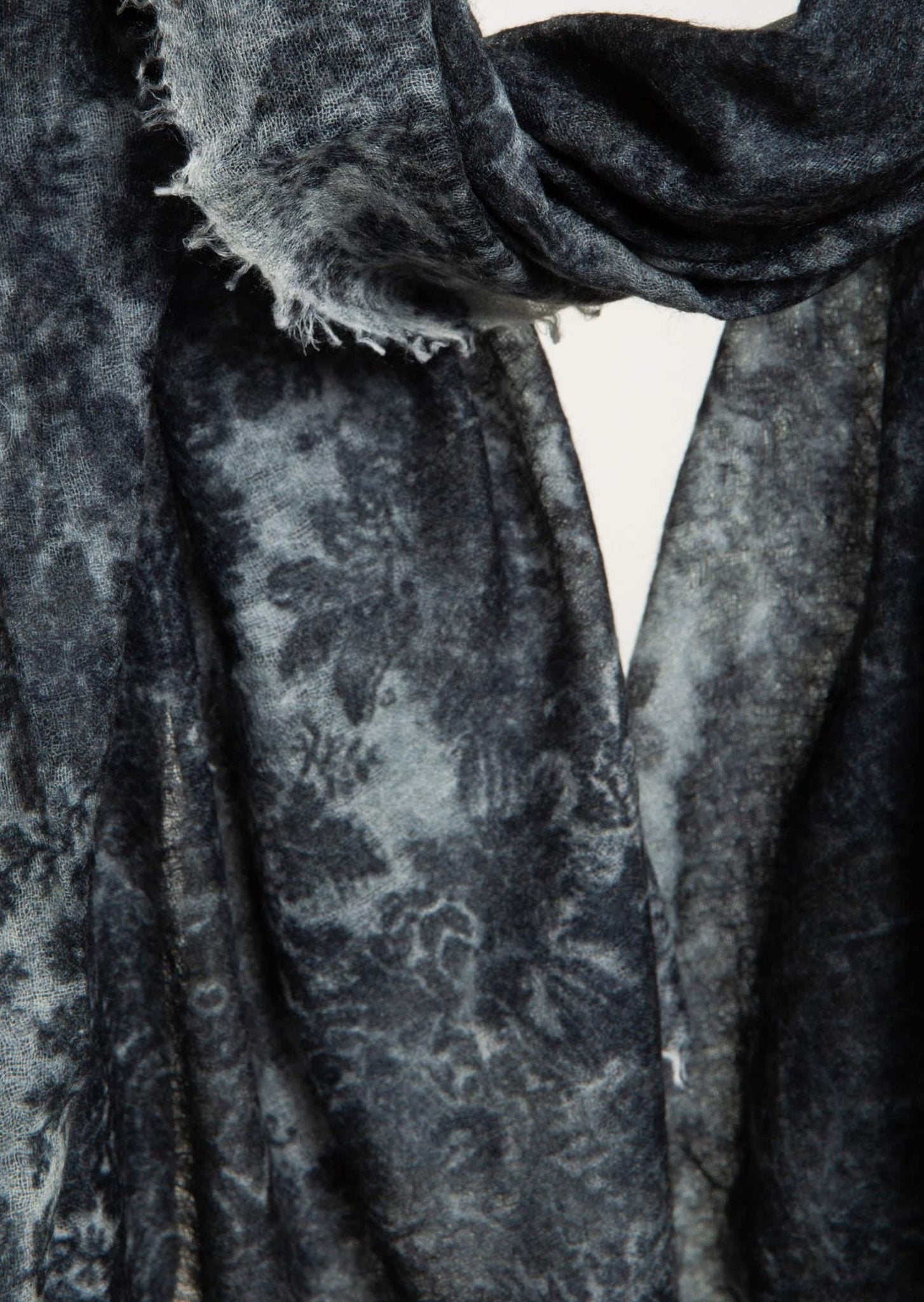 Souffle Semi Felted Shawl Print