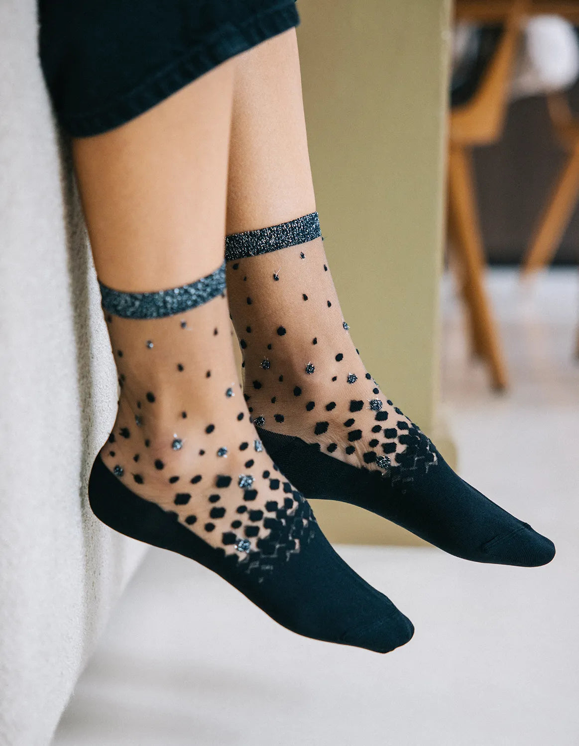 Sheer Polka Dot Socks — Nakameguro Silver